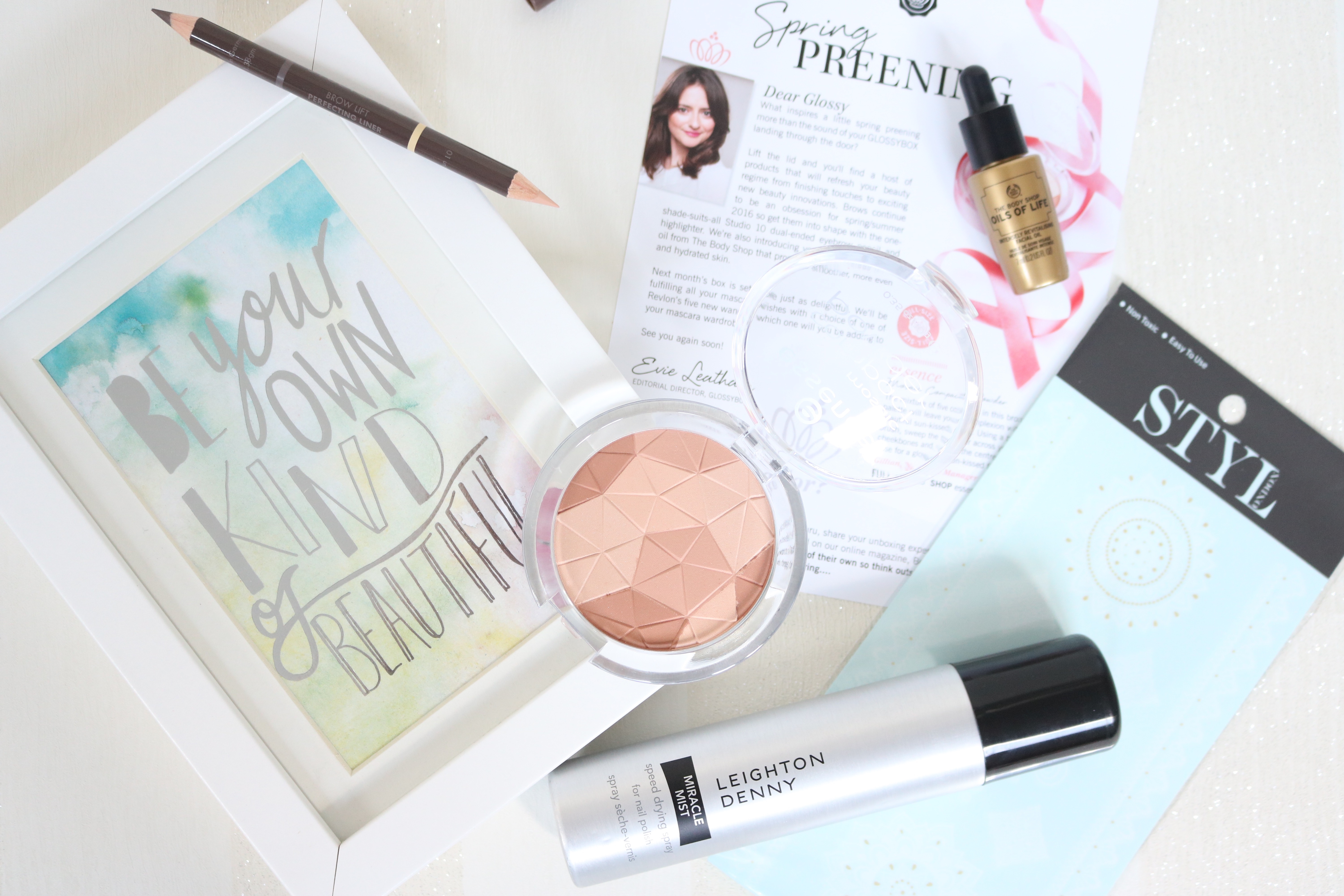 Glossybox April 2016 Jodetopia The Body Shop Essence Studio 10